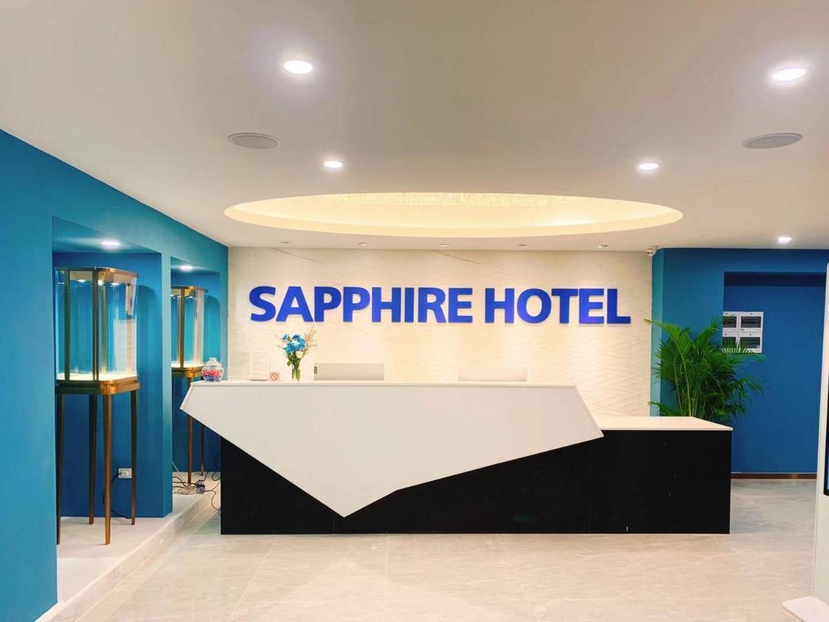 Sapphire Hotel Silom Banguecoque Exterior foto Sapphire Hotel